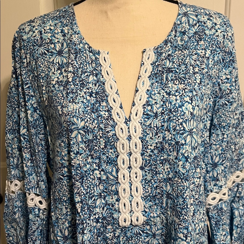 EUC, LILY PULITZER BLUE FLORAL HOLLIE TUNIC TOP SIZE XL - Picture 7 of 11